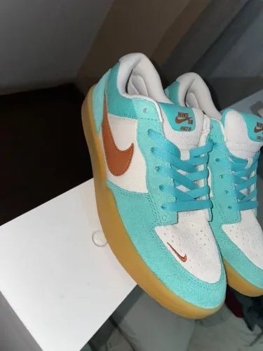 Tenis Nike - Estado de Novo