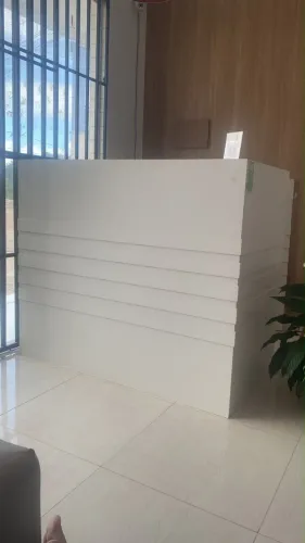 Vende-se balcão, valor a negociar