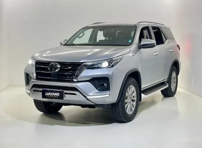 Toyota Hilux SW4 SRX 4X4 2.8 TDI 16V Dies. Aut. 2021