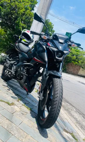 Vende-se Bajaj N150