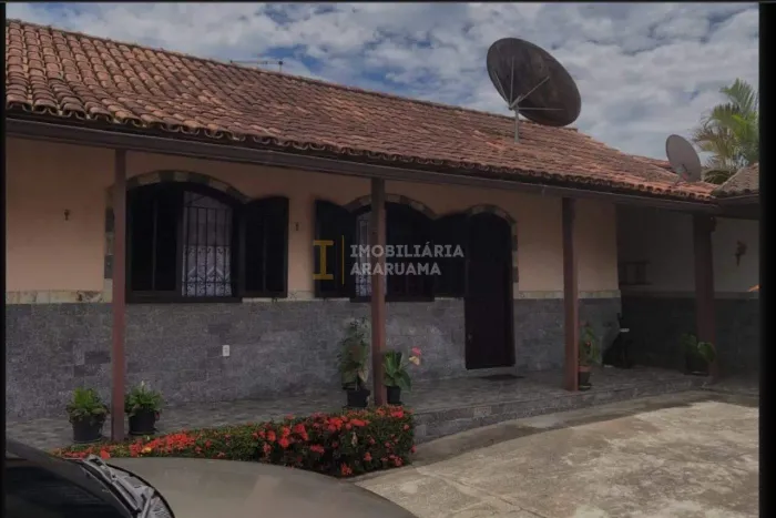 Casa à Venda no Bairro Paraty / Coqueiral - Araruama/RJ