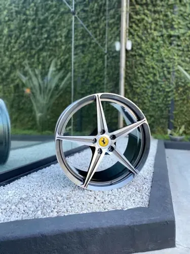Rodas Ferrari 458 Grafite 5x114 - 20x8,5 com 20x10,5
