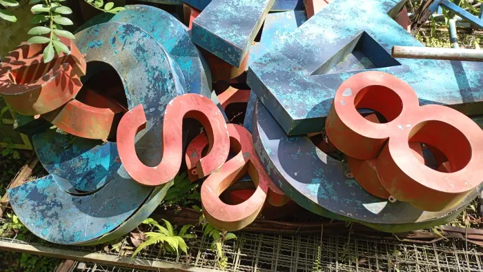 Letras de metal antigas para decoração r$ 50.00 unidade