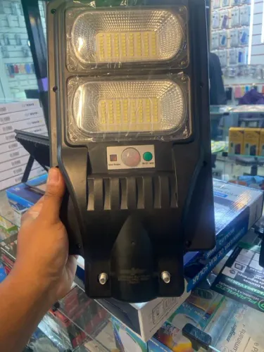 Refletor 100w luminária Rua energia Solar C/ sensor trailer 