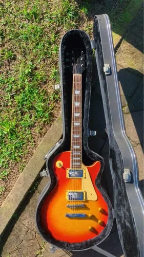 Guitarra Hurricane Live Session (Korea)