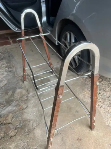 Rack de metal para sapatos