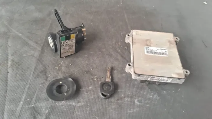 Kit Code De Celta 1.4 2004 Gasolina 
