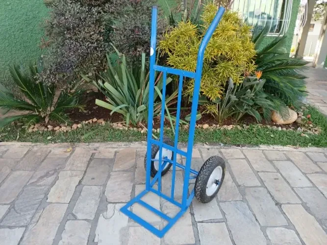 Carrinho para Armazém para 250 Kg novo. Rodas pneu e câmara ou rodas maciças
