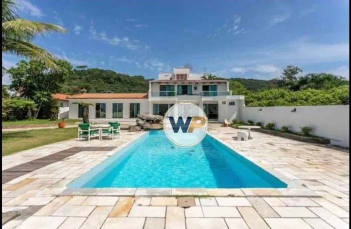 Casa com 6 Suítes para Locação Diária, 570 m² por R$ 8.500/DIA - Praia das Taquaras - Baln