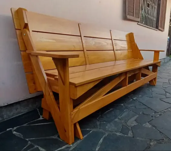 Banco que vira mesa de 2mts modelo com braço