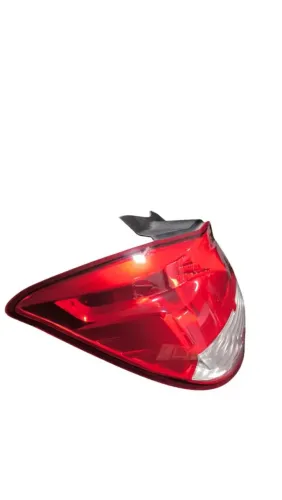 Lanterna lado esquerdo Chevrolet Onix Joy 2013/2019