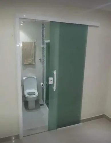 Porta de vidro temperado jateado Aparti R$ 850,00