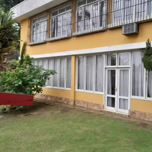 Ótima residência condomínio em Itaipava
