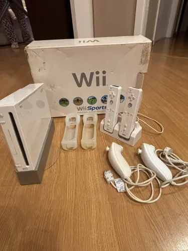 Vende-se Nintendo Wii perfeito estado