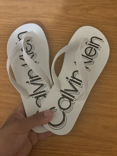 Chinelo Calvin Klein