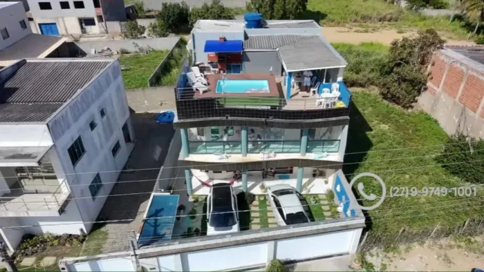 VENDE TRIPLEX 6 QUARTOS  4 BANHEIROS COM PISCINA NO TERRAÇO - VISTA PANORÂMICA PARA O MAR 