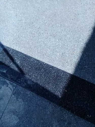 Piso de granilite para áreas externas