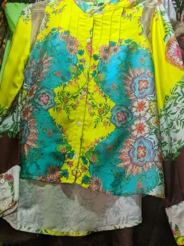 Maravilhosa Camisa camisão manga longa FARM RIO, Tamanho G, usado 1 vez