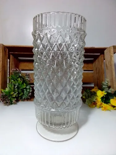 Vaso de vidro antigo, estilo bico-de-jaca