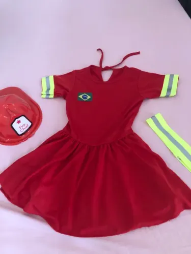 Fantasia bombeira menina 2 anos
