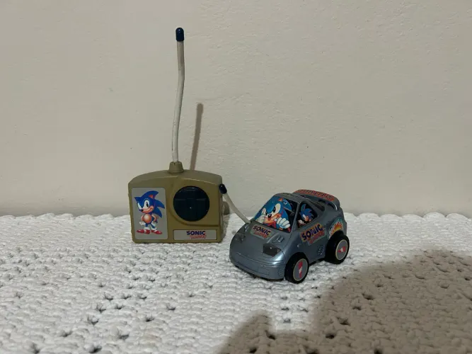 Carrinho de controle remoto Sonic animo