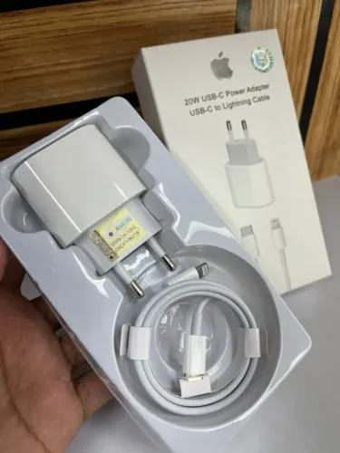 Carregador iPhone turbo 20W