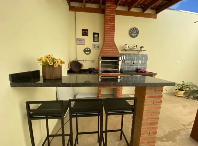 10- CASA NO MONTE CASTELO