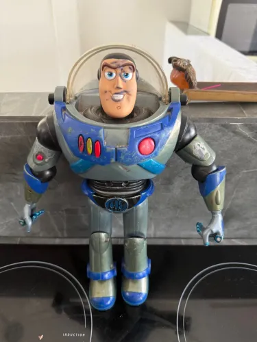 Boneco Buzz Lightyear Toy Story