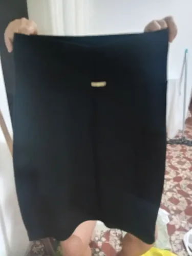 Saia feminina confortável 