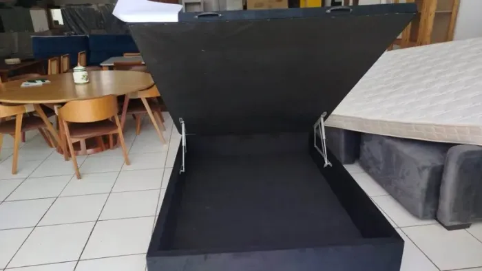 Oferta de base baú casal preta 1.38x1.88 cm ?R$850,00 à vista ?