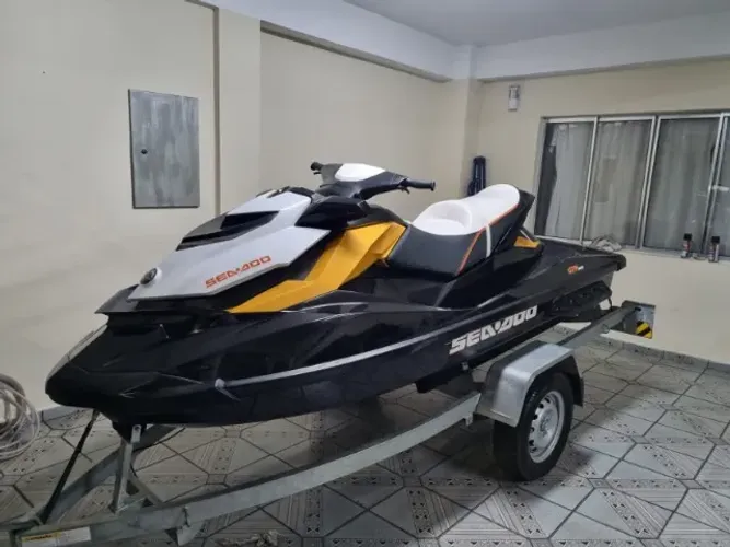 Jet ski sea doo gtr 215 ótimo estado