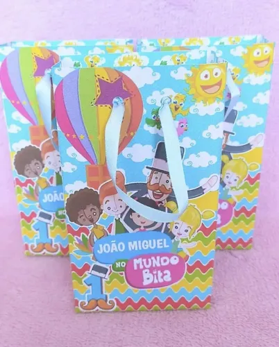 Sacolas e caixinhas Personalizadas Mundo Bita
