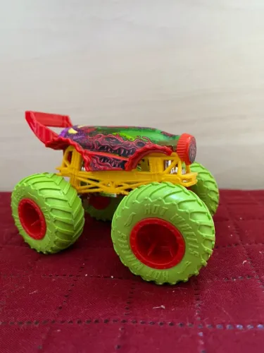 PROMOÇÃO - Hot Wheels Monster Truck - Croc Rod