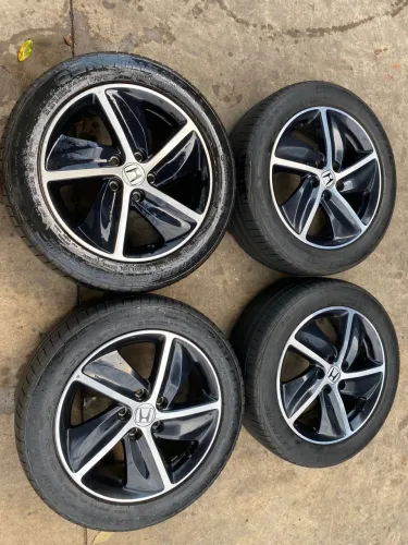 Rodas HRV,civic,Creta aro 17+pneus continental 