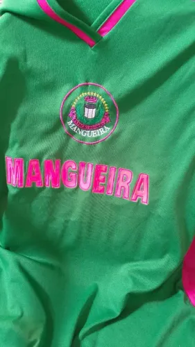 Camiseta escola de samba mangueira usada