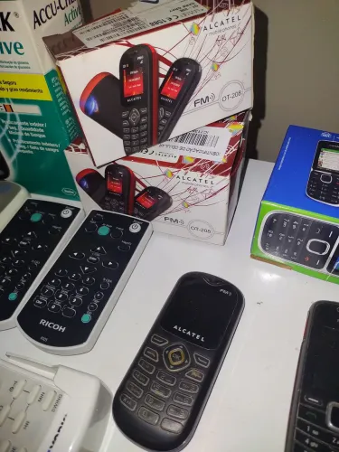 Celulares Antigos Alcatel, Nokia, Samsung, etc, no estado. E outros.