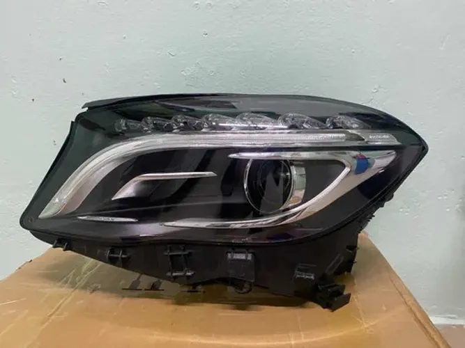 Farol Mercedes Benz Gla 2015 2016