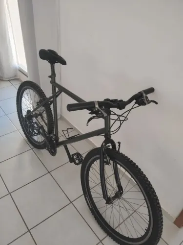 Bicicleta Aro 29 - Ótima para trilhas e uso urbano