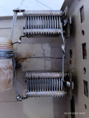 Capacitor variável para acoplador de rádio frequência 