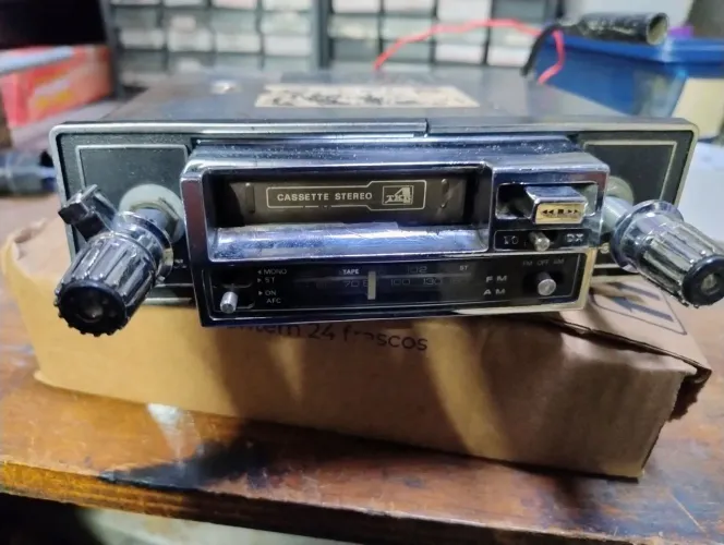 Rádio toca fitas TKR 200M - REVISADO E TROCADO A CORREIA 