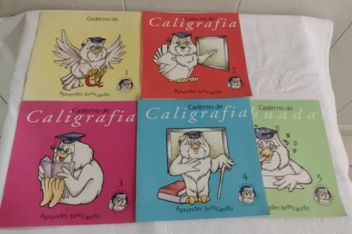 Coleção Corujinha caderno de caligrafia 1 a 5 Editora Central