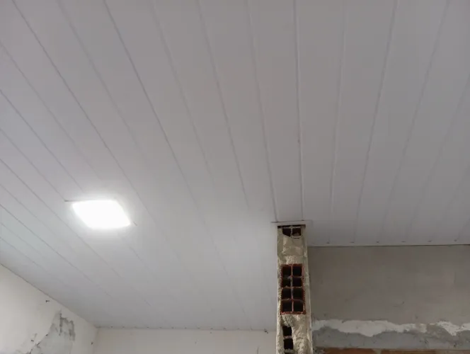 Forro PVC branco para sua casa