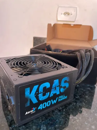 Fonte De Alimentação Aerocool Kcas 400w 127/220v