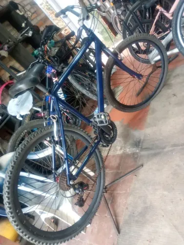 Preço negociável bicicleta de alumínio aro 26 ainda vou deixar