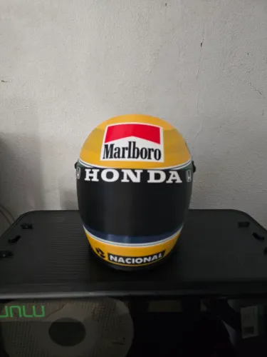 Capacete Ayrton Senna 1/4 escala