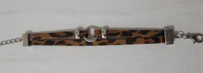 Pulseira de oncinha