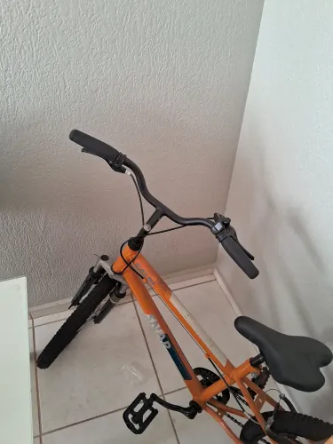 Bicicleta usada somente 3 vezes