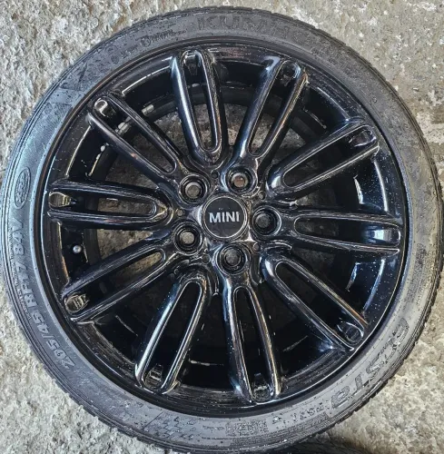 Rodas Minii Cooper aro 17 com pneus