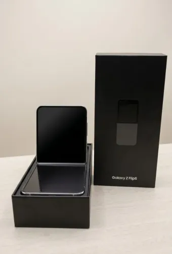 Galaxy ZFlip 5 Rosa - 512GB