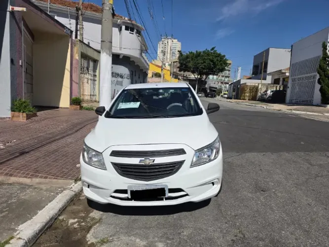 Chevrolet Onix Hatch LS 1.0 8V Flex Power Mec. 4P 2016